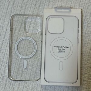 Apple White MagSafe-Compatible iPhone Case